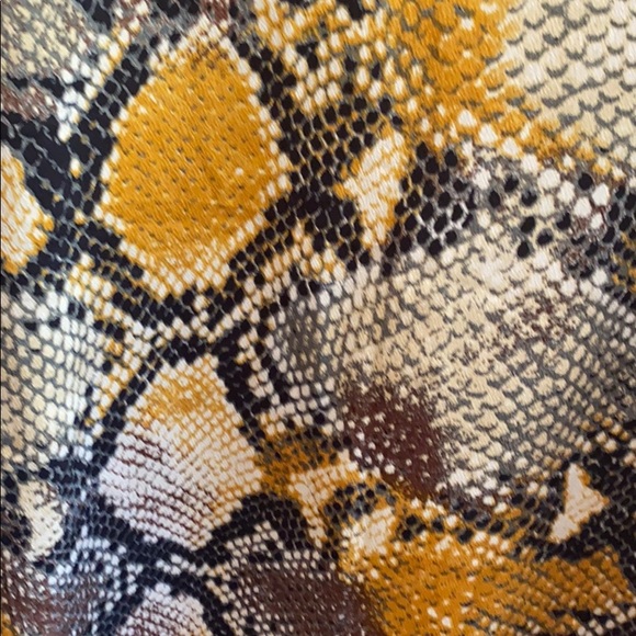 Simply Couture L NWT Animal print tunic top - Picture 7 of 9